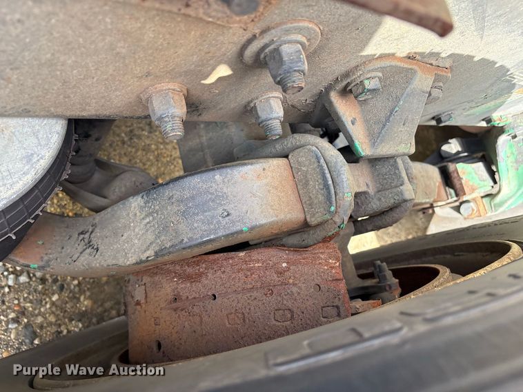 image for item YA2660 2019 Kenworth T680 semi truck