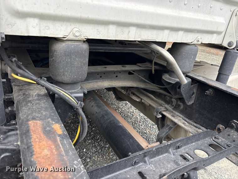 image for item YA2869 2020 Freightliner Cascadia semi truck