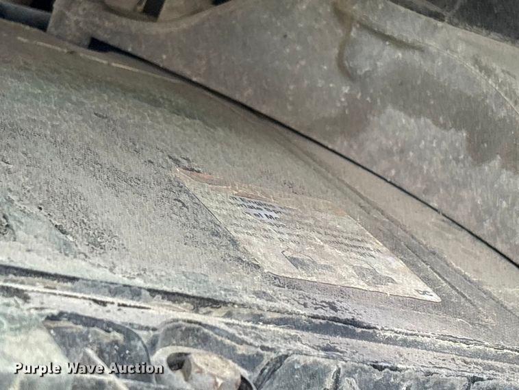 image for item YA2869 2020 Freightliner Cascadia semi truck