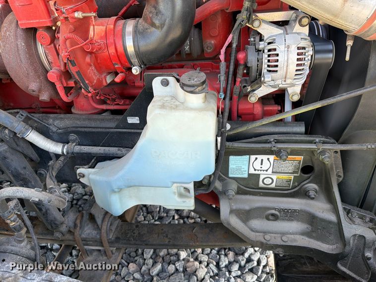 image for item YA2929 2023 Kenworth T680 semi truck