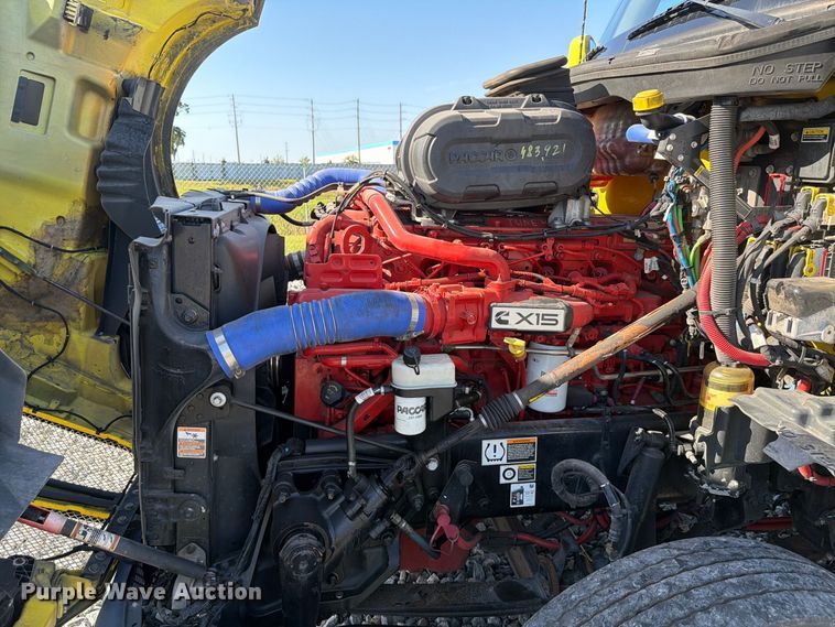 image for item YA2929 2023 Kenworth T680 semi truck
