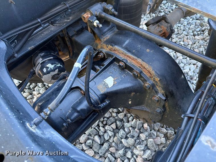image for item YA2929 2023 Kenworth T680 semi truck