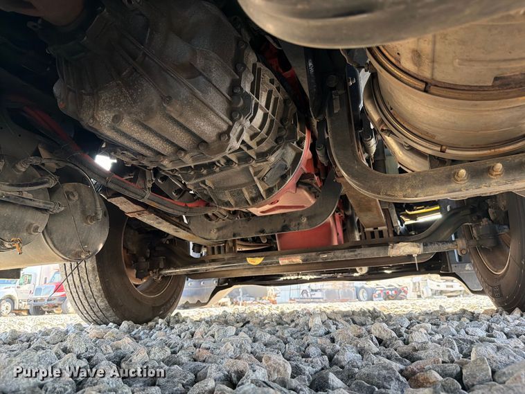 image for item YA2929 2023 Kenworth T680 semi truck