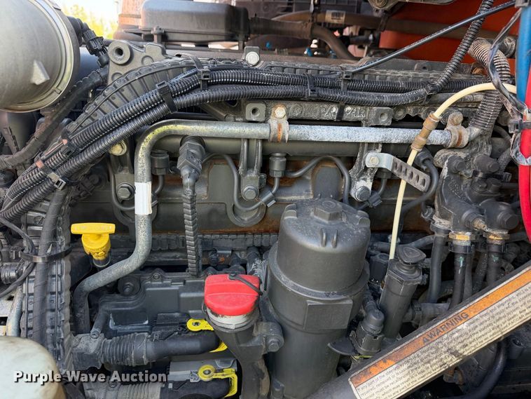 image for item YA2995 2022 Kenworth T680 semi truck