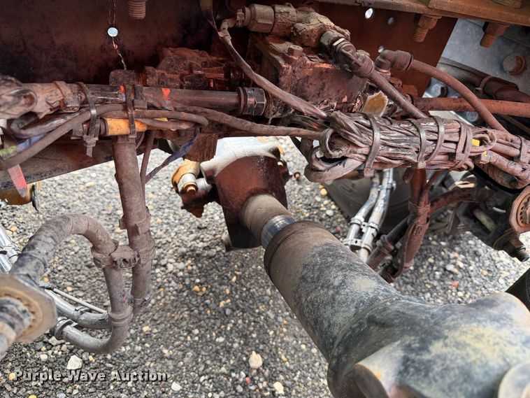 image for item YA2995 2022 Kenworth T680 semi truck