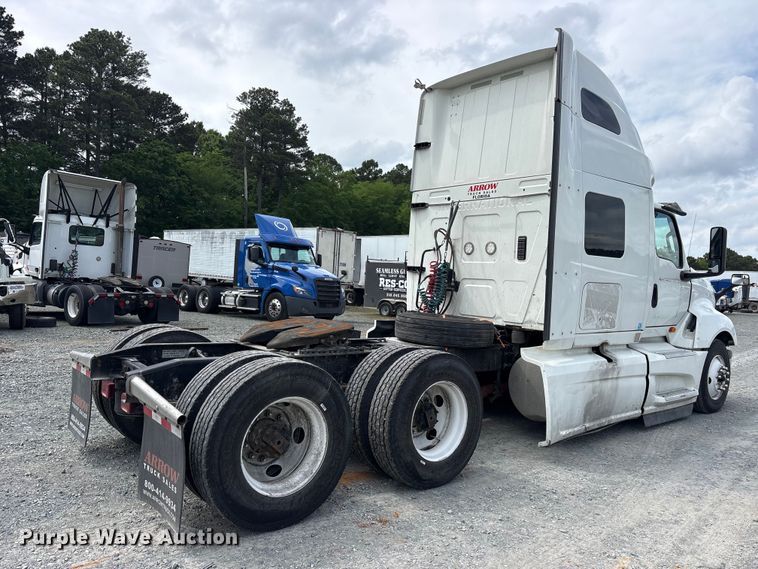 image for item YA3000 2019 International LT625 semi truck