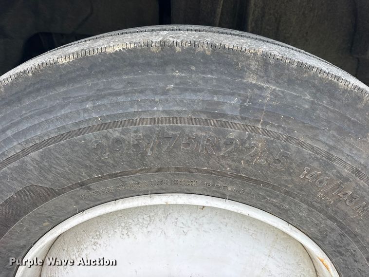 image for item YA3000 2019 International LT625 semi truck