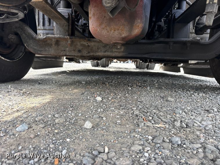image for item YA3000 2019 International LT625 semi truck
