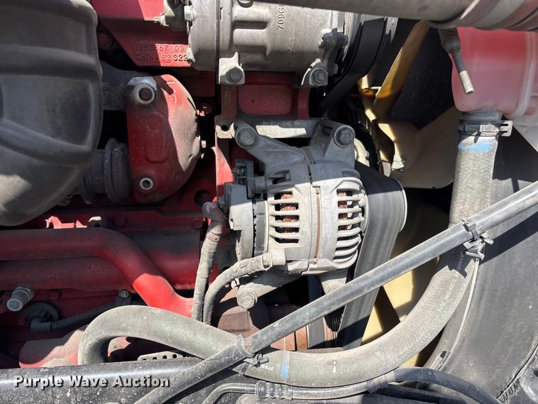 image for item YA3092 2017 Peterbilt 579 semi truck