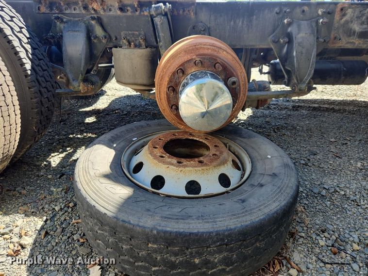 image for item YA3249 2014 Freightliner Cascadia 125 semi truck
