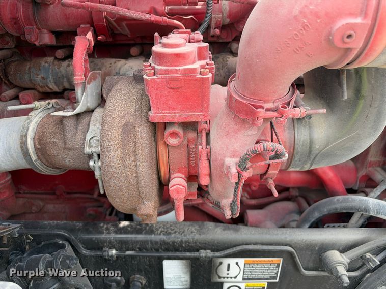 image for item YA3438 2019 Peterbilt 579 semi truck