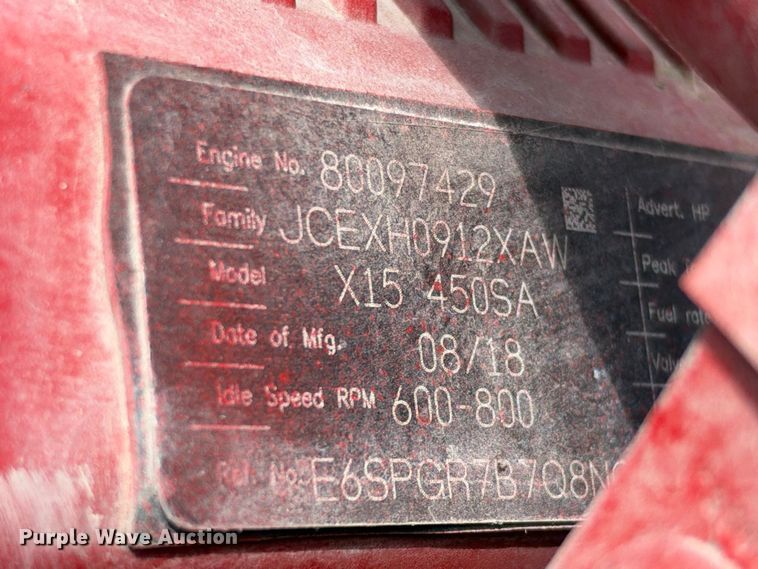 image for item YA3438 2019 Peterbilt 579 semi truck