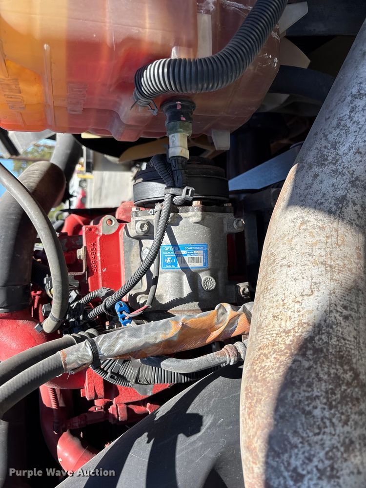 image for item YA3629 2019 International LT625 semi truck