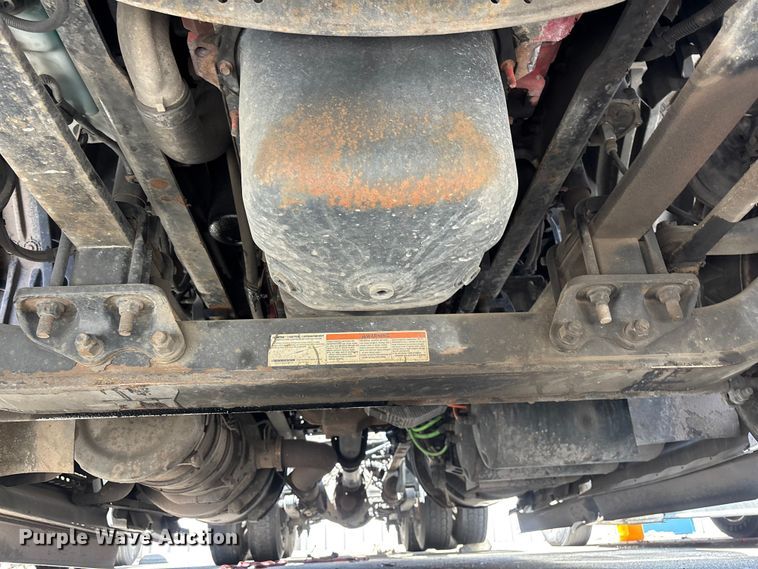 image for item YA3629 2019 International LT625 semi truck