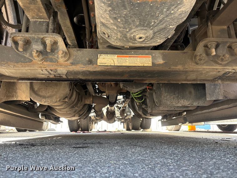 image for item YA3629 2019 International LT625 semi truck
