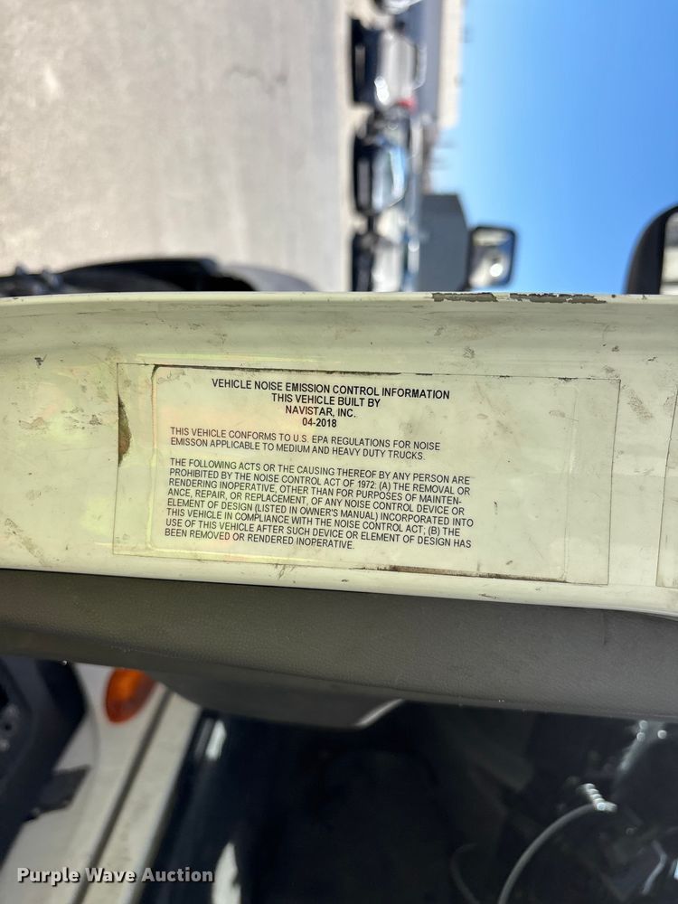 image for item YA3629 2019 International LT625 semi truck