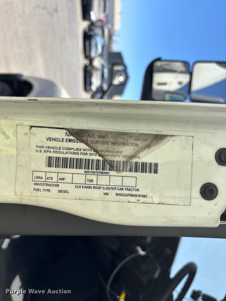 image for item YA3629 2019 International LT625 semi truck