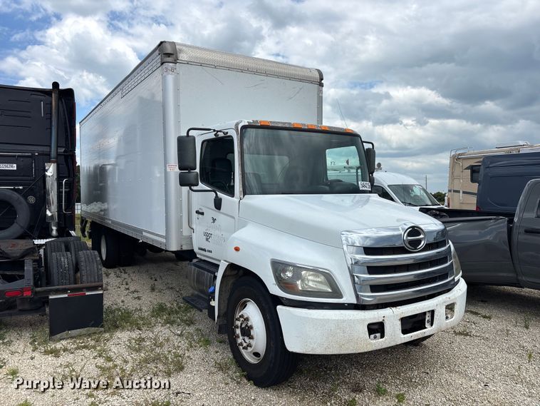 image for item YA3647 2019 Hino 268 box truck