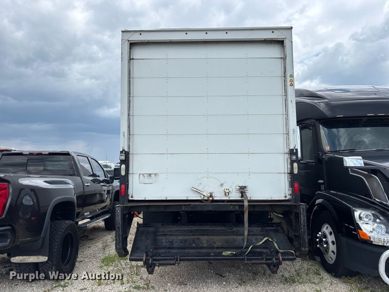 image for item YA3647 2019 Hino 268 box truck