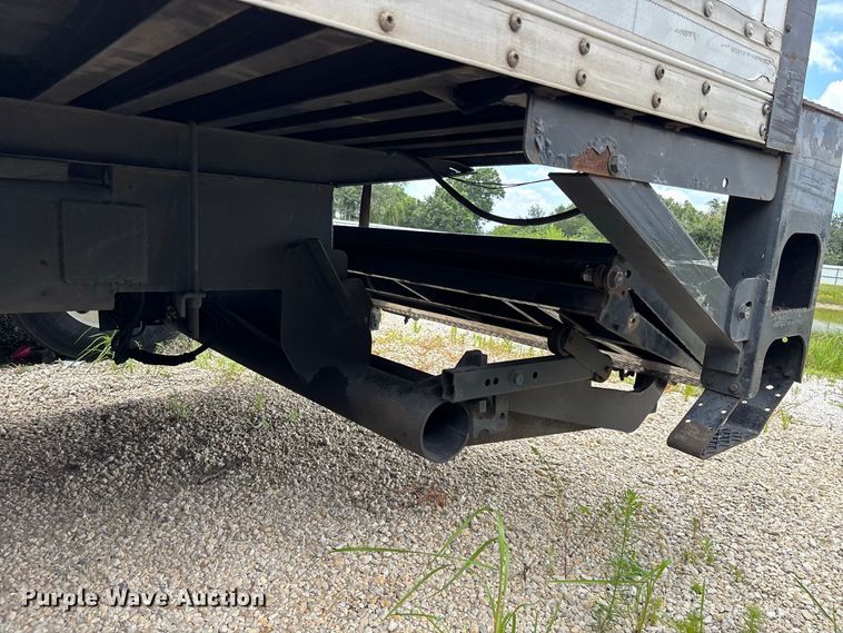 image for item YA3647 2019 Hino 268 box truck