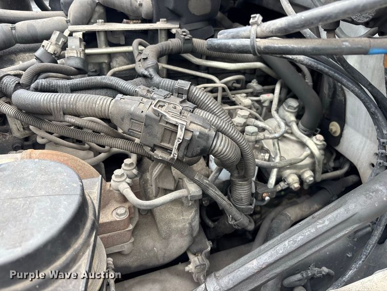 image for item YA3647 2019 Hino 268 box truck