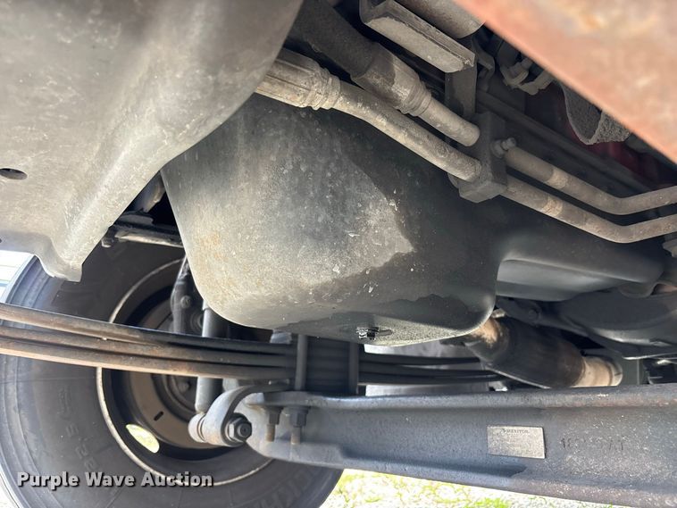 image for item YA3647 2019 Hino 268 box truck