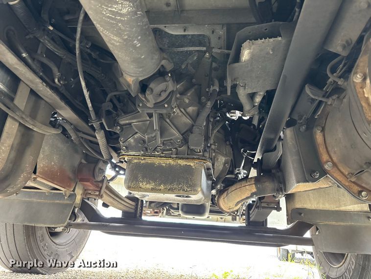 image for item YA3647 2019 Hino 268 box truck