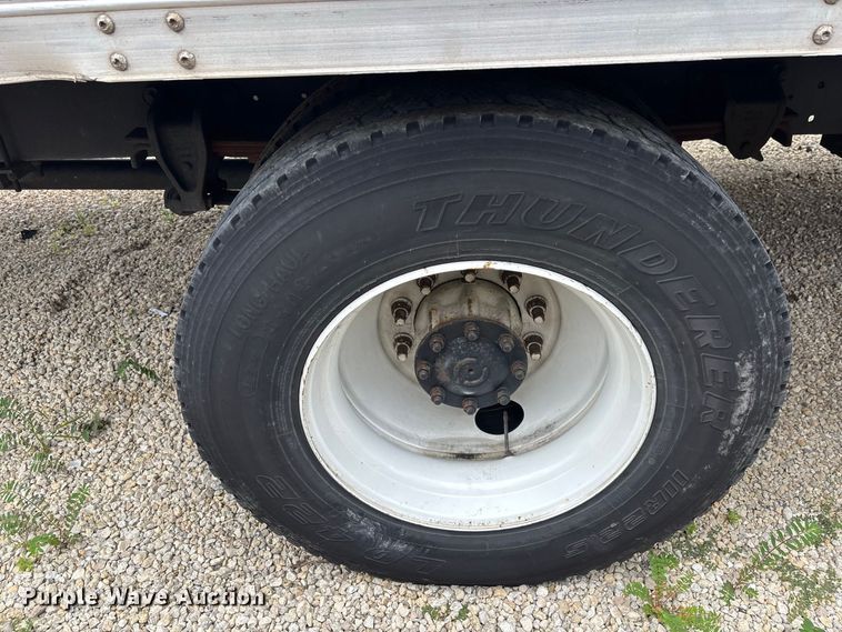 image for item YA3647 2019 Hino 268 box truck
