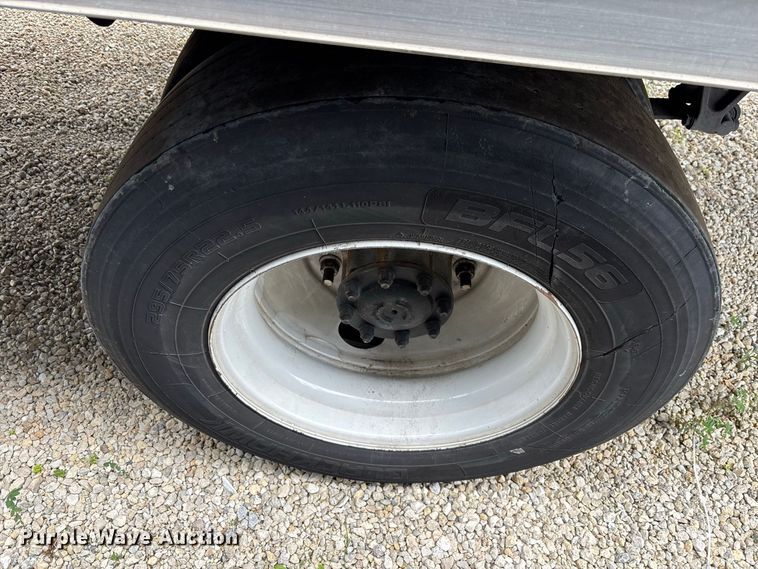 image for item YA3647 2019 Hino 268 box truck