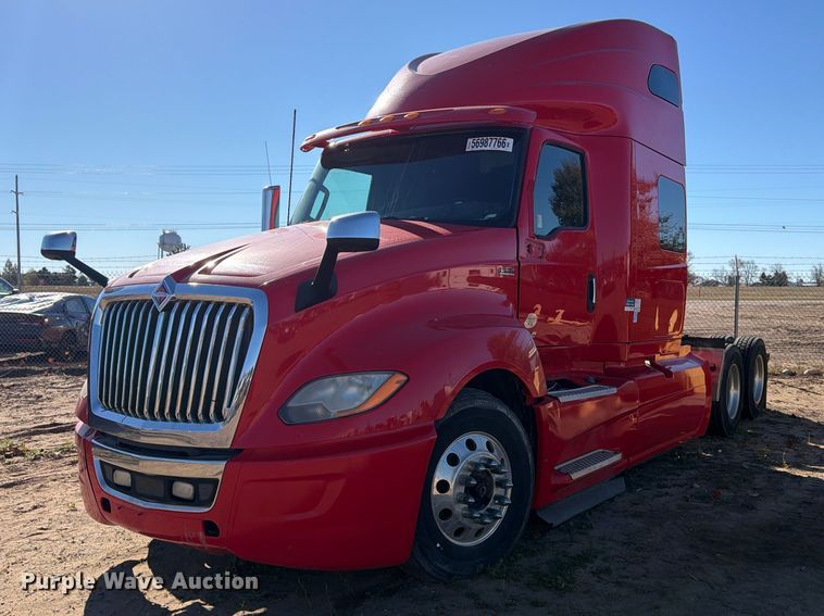 image for item YA3837 2018 International LT625 semi truck