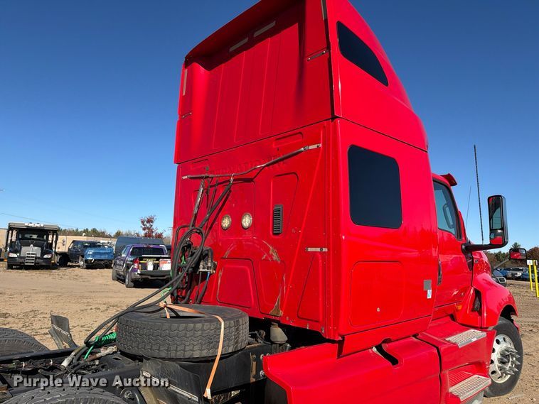image for item YA3837 2018 International LT625 semi truck