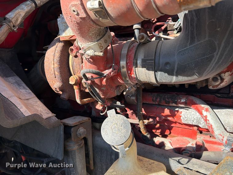 image for item YA3837 2018 International LT625 semi truck