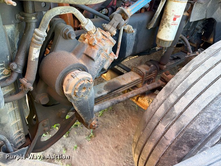 image for item YA3837 2018 International LT625 semi truck