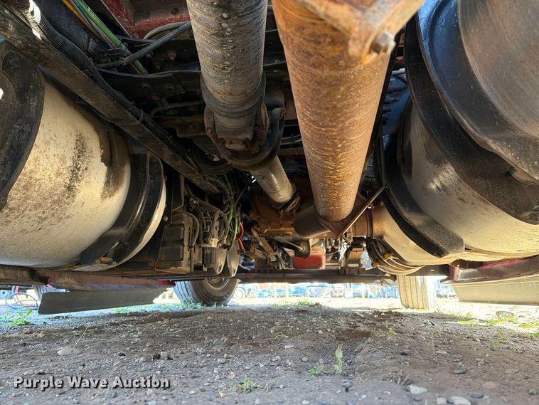 image for item YA3837 2018 International LT625 semi truck