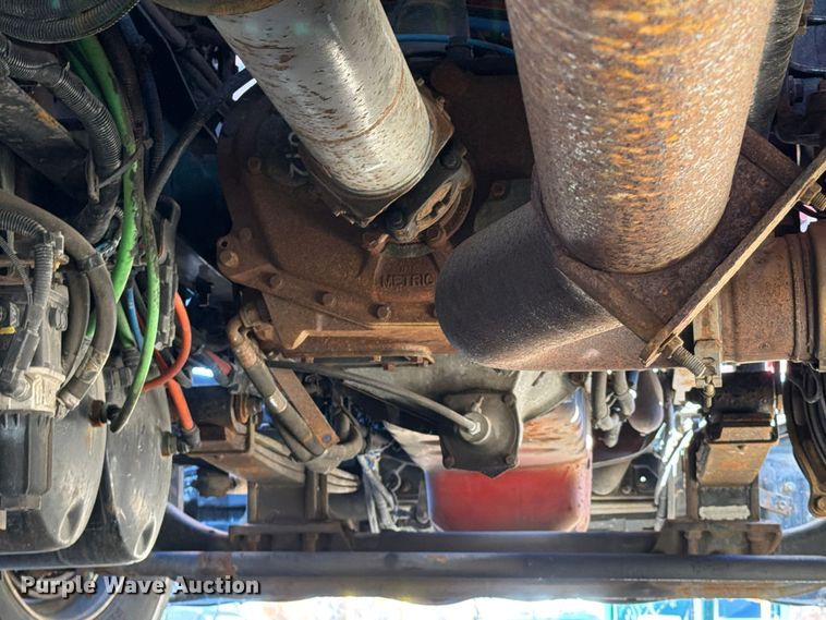 image for item YA3837 2018 International LT625 semi truck