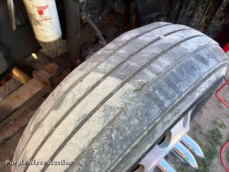 image for item YA3837 2018 International LT625 semi truck