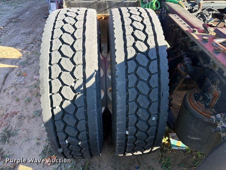 image for item YA3837 2018 International LT625 semi truck