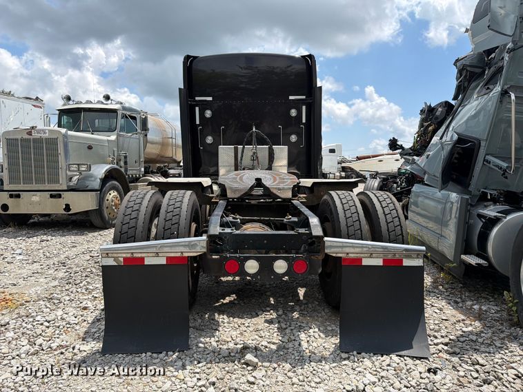 image for item YA4192 2018 Kenworth W900 glider kit semi truck