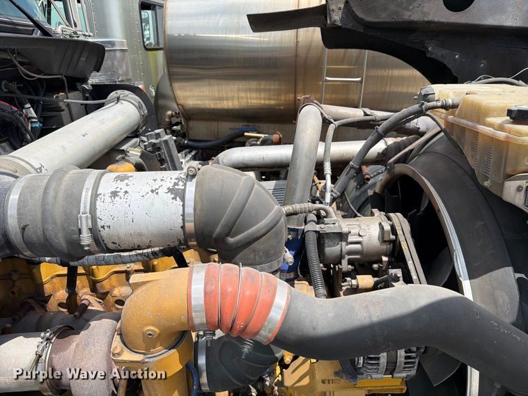 image for item YA4192 2018 Kenworth W900 glider kit semi truck