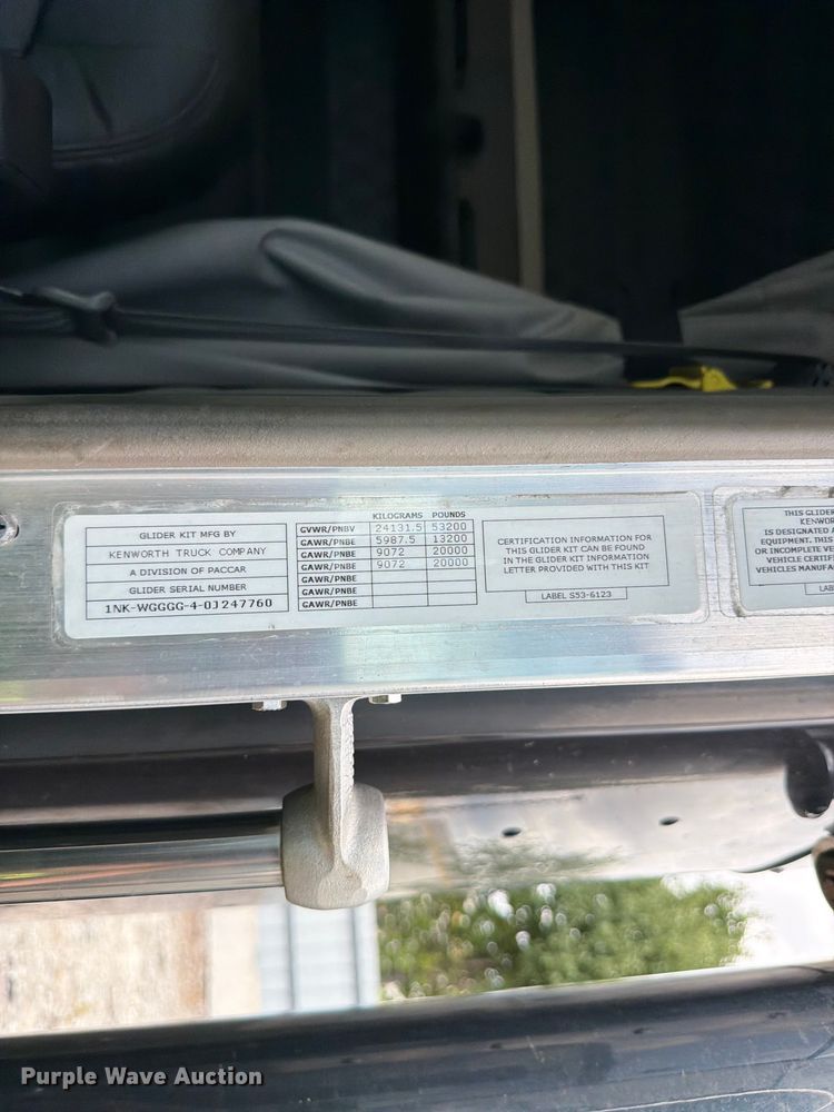 image for item YA4192 2018 Kenworth W900 glider kit semi truck