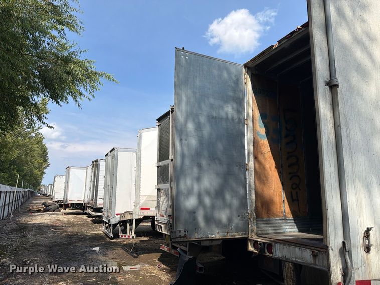 image for item YA4325 2007 Strick dry van trailer
