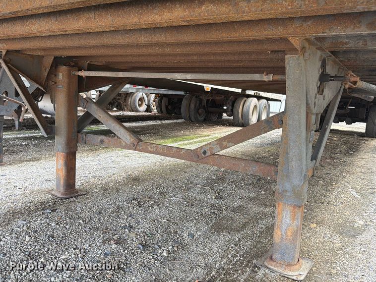 image for item YA4325 2007 Strick dry van trailer