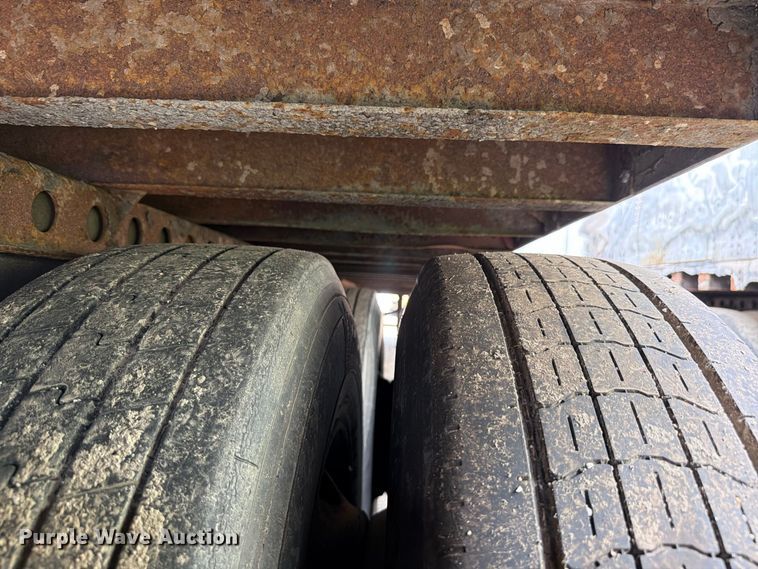image for item YA4325 2007 Strick dry van trailer