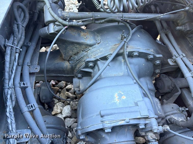 image for item YA4331 2018 Freightliner Cascadia 126 semi truck