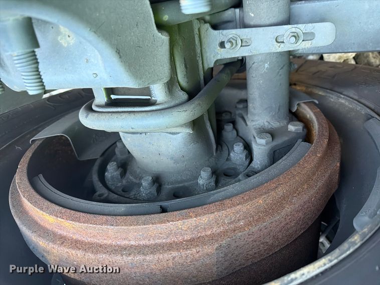 image for item YA4331 2018 Freightliner Cascadia 126 semi truck