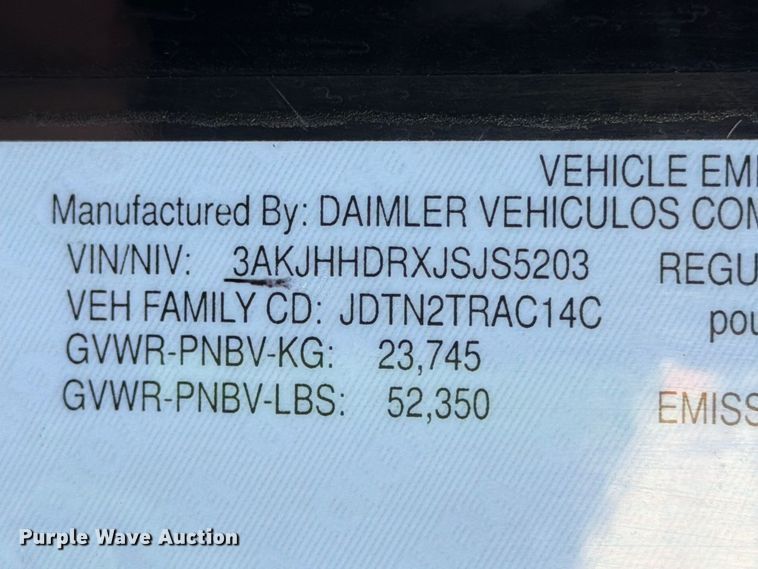 image for item YA4331 2018 Freightliner Cascadia 126 semi truck