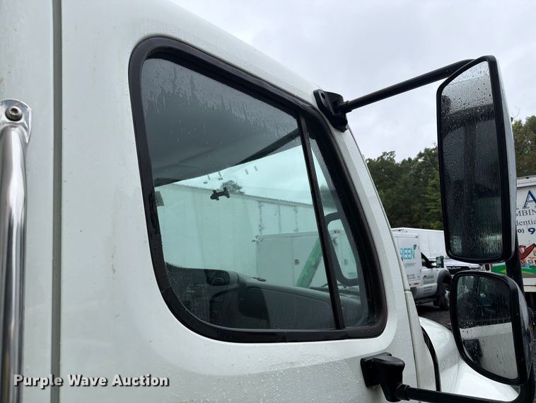 image for item YA4362 2018 Freightliner Business Class M2 box truck