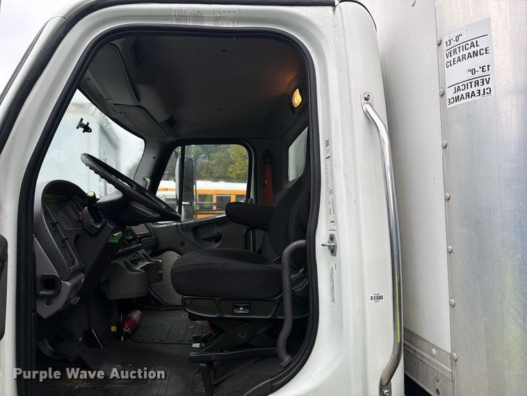 image for item YA4362 2018 Freightliner Business Class M2 box truck