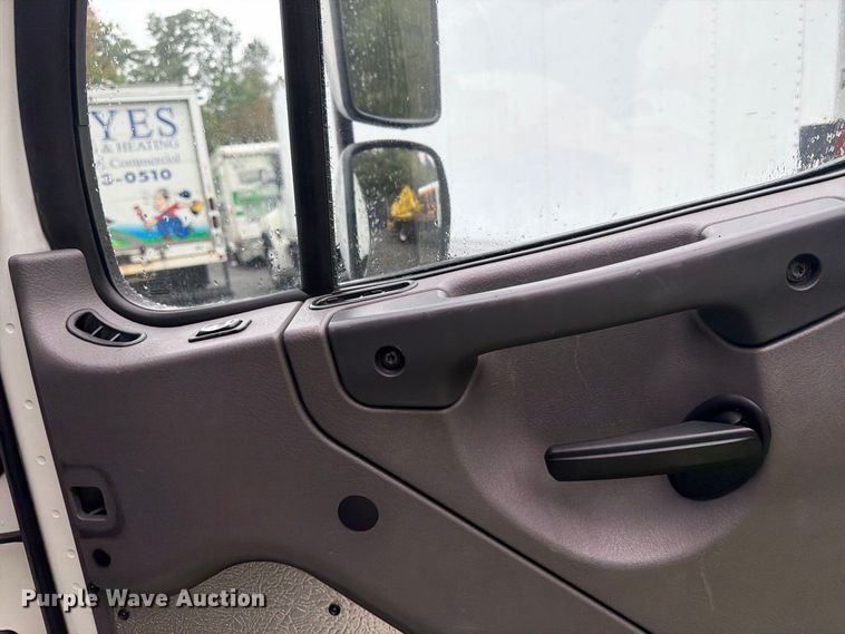 image for item YA4362 2018 Freightliner Business Class M2 box truck