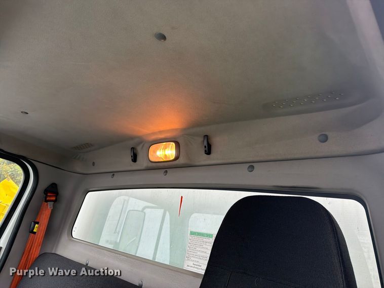 image for item YA4362 2018 Freightliner Business Class M2 box truck